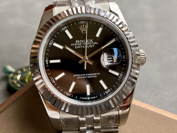 激安ロレックス背面デザイン